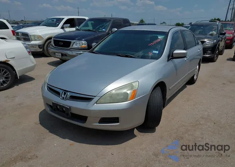 2007 Honda Accord 2.4 Se from USA, damaged, VIN 1HGCM56317A213075